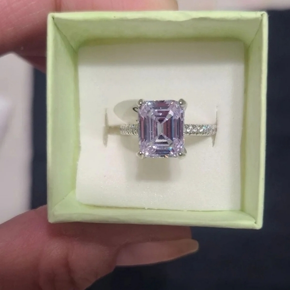 HOST PICK Beautiful Engagement Ring. S6 - Picture 3 of 5